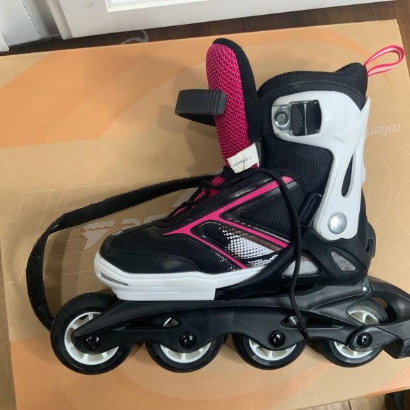 Rollerblade Spitfire XT G Black and Pink Adjustable Rollerblades - Picture 5 of 11